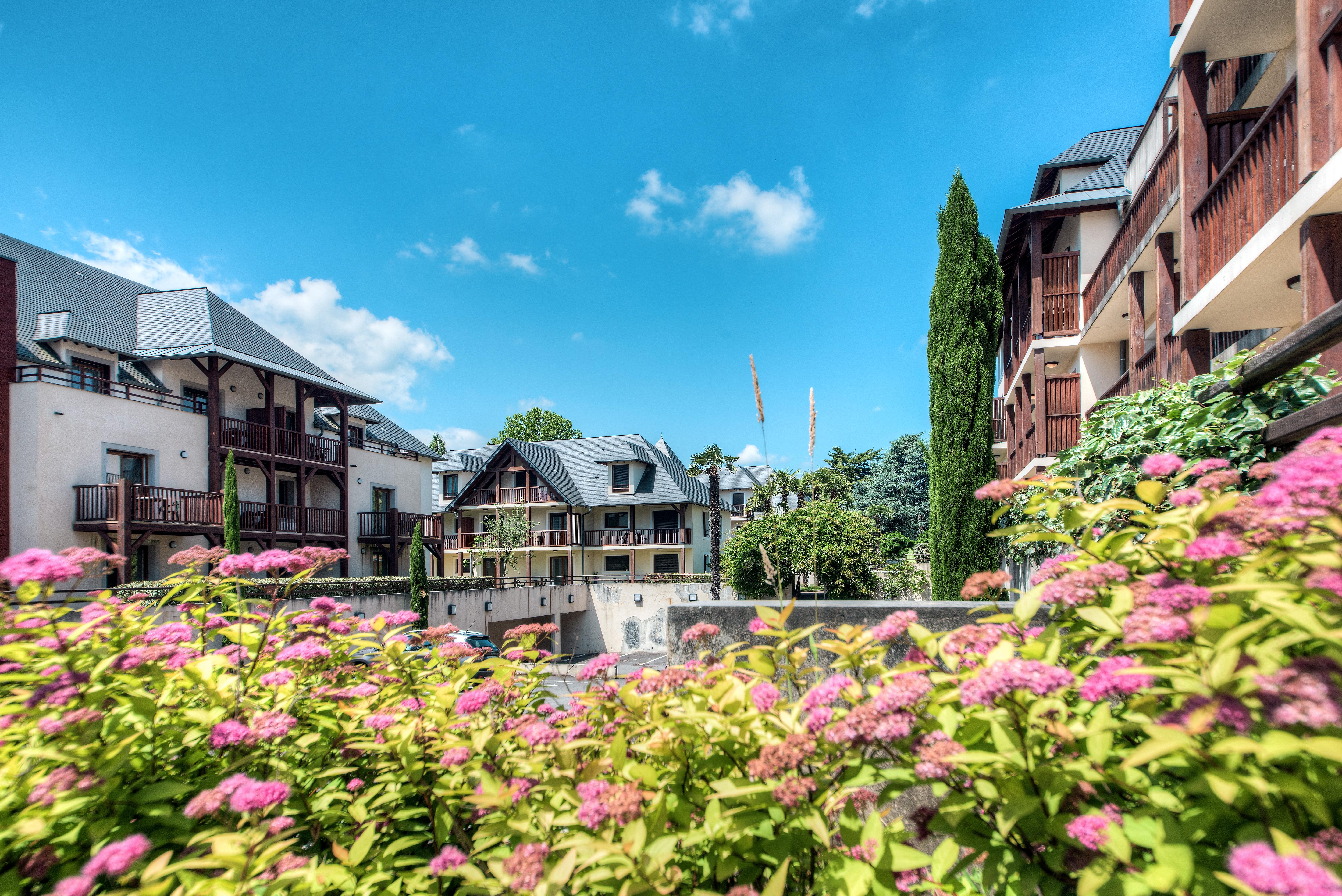 Comfort Aparthotel Lourdes L'Acacia Exterior foto
